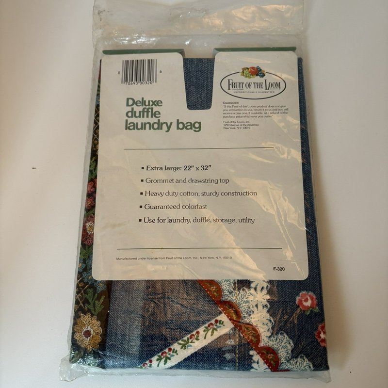 Vintage Fruit Of The Loom Deluxe Duffle Laundry Bag 22x32 Sealed NOS Retro
