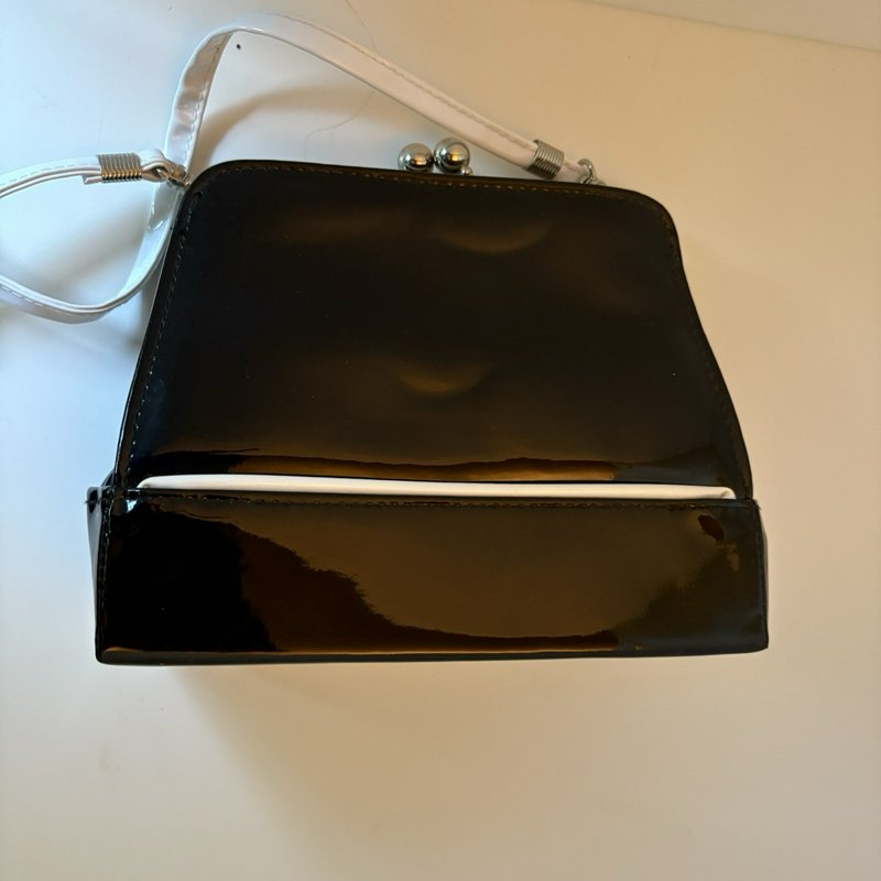 Vintage Objectives Black Patent Vinyl Kiss Lock Crossbody Purse w/ White Trim