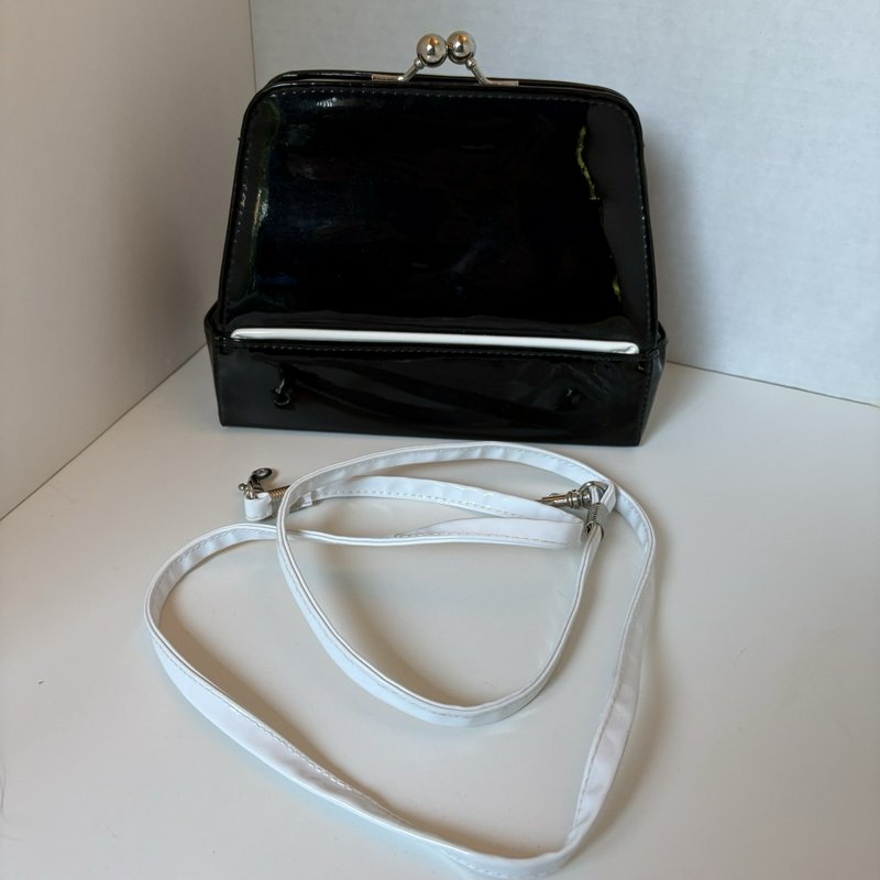 Vintage Objectives Black Patent Vinyl Kiss Lock Crossbody Purse w/ White Trim