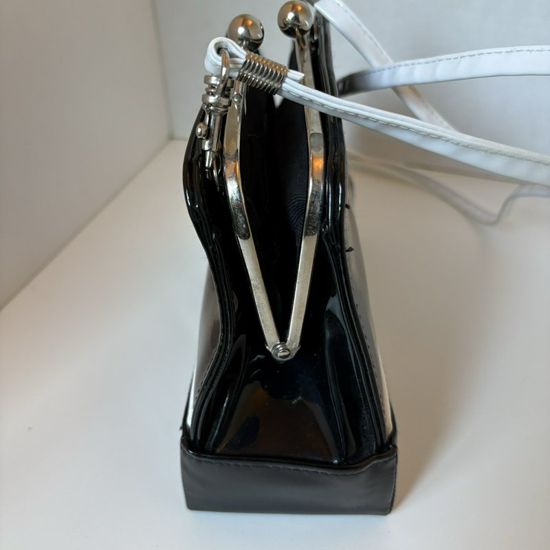 Vintage Objectives Black Patent Vinyl Kiss Lock Crossbody Purse w/ White Trim