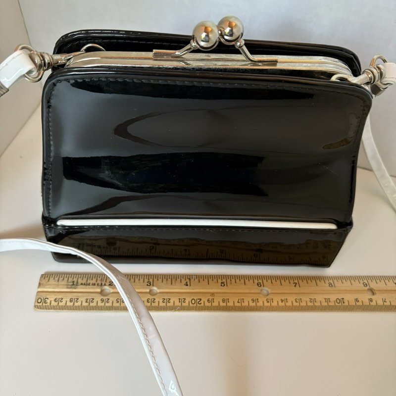 Vintage Objectives Black Patent Vinyl Kiss Lock Crossbody Purse w/ White Trim