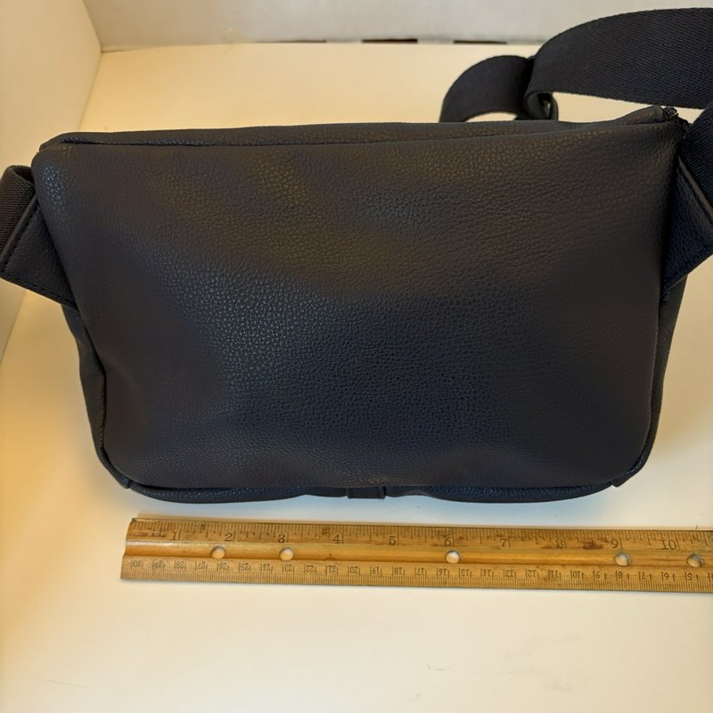 Tommy Hilfiger Navy Faux Leather Belt Bag Fanny Pack Crossbody Unisex NWOT