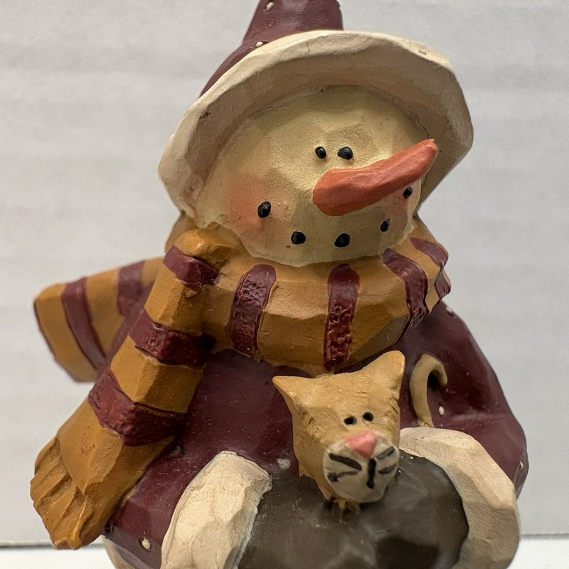Suzi Christmas Figurines Lot of 2 – Snowmen with Cats Whimsical Holiday Decor