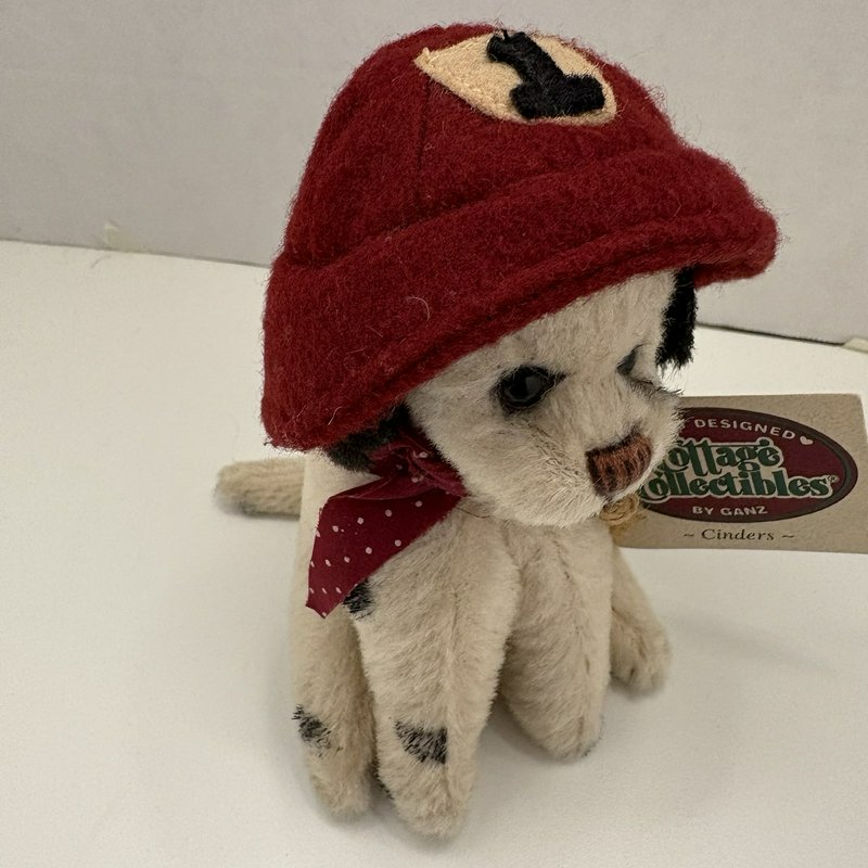 Ganz Cottage Collectibles Cinders Plush Dog Firefighter Hat Artist Designed 1998