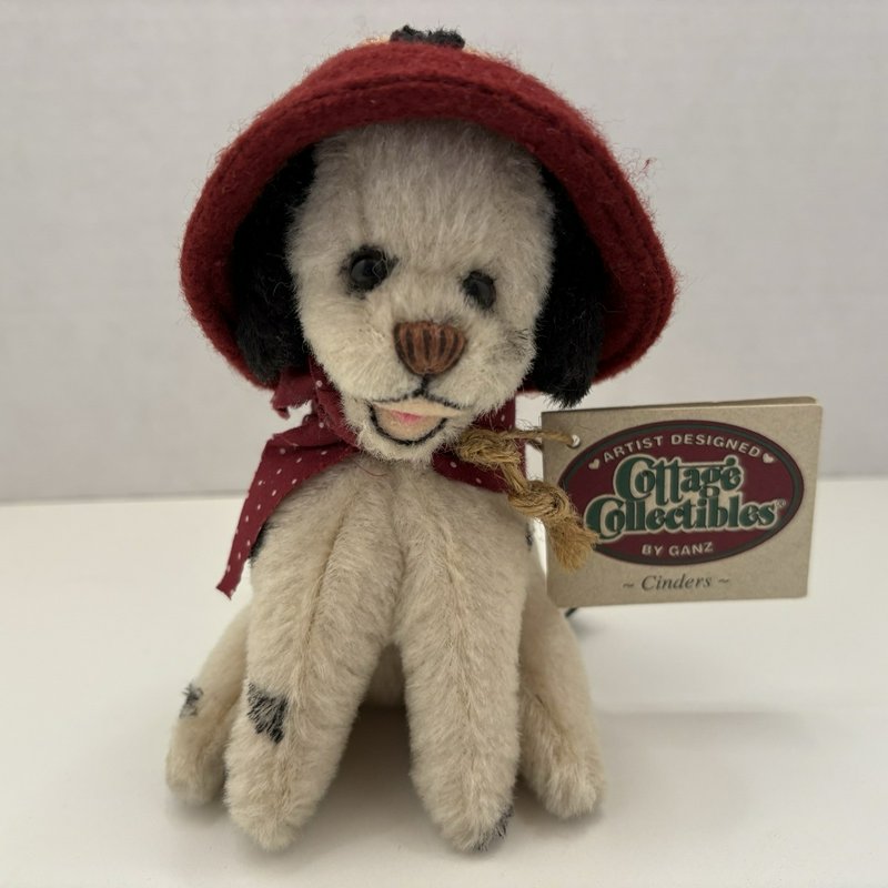Ganz Cottage Collectibles Cinders Plush Dog Firefighter Hat Artist Designed 1998