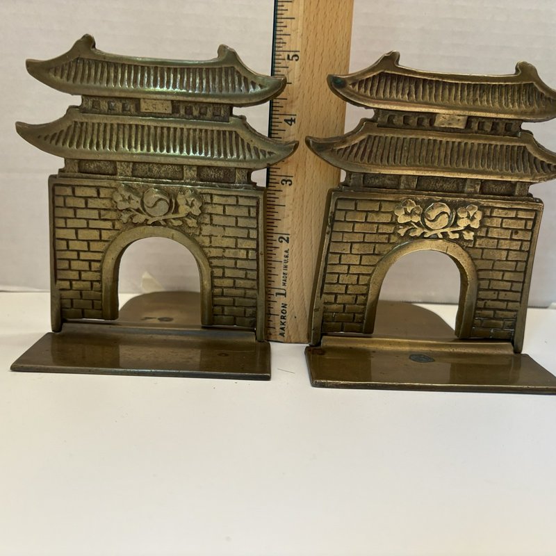 Vintage Brass Korean Gate Bookends Pagoda Style Stamped R.O.K. Mid Century Pair 