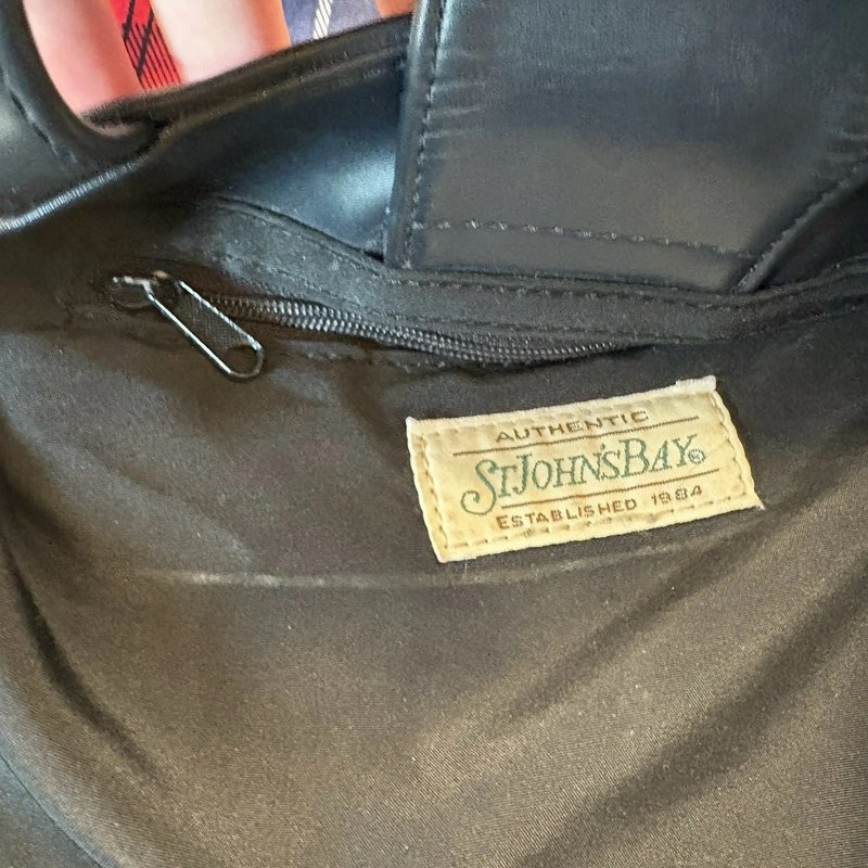 St. John’s Bay Plaid Shoulder Bag Tote w/ Matching Pouch Navy Red White