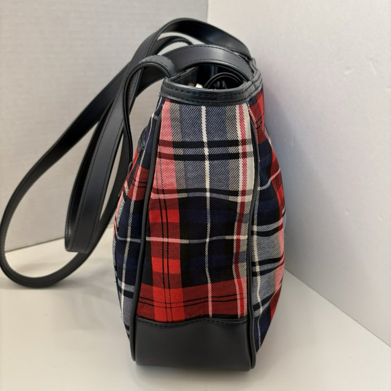 St. John’s Bay Plaid Shoulder Bag Tote w/ Matching Pouch Navy Red White