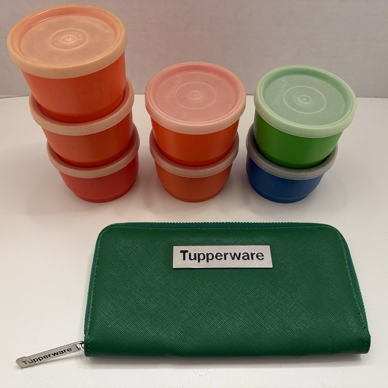 Vintage Tupperware Snack Cups 4 oz w/ Seals – 7 Pc Lot + Green Wallet Clutch