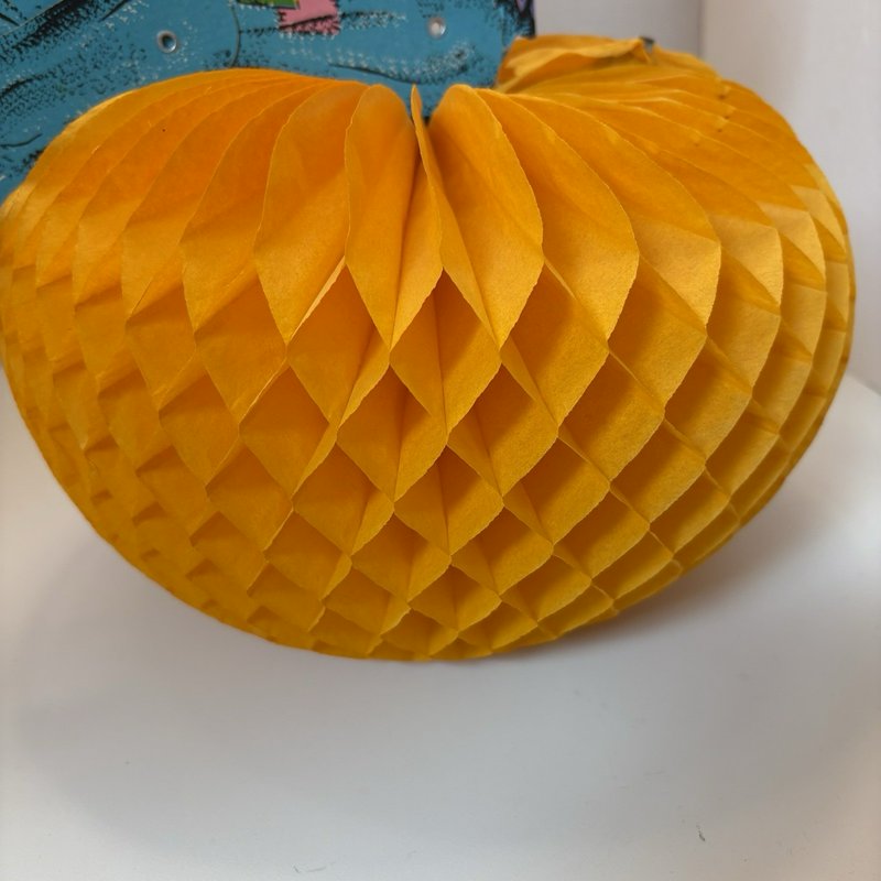 Vintage Beistle Halloween Scarecrow Pumpkin Honeycomb Centerpiece USA