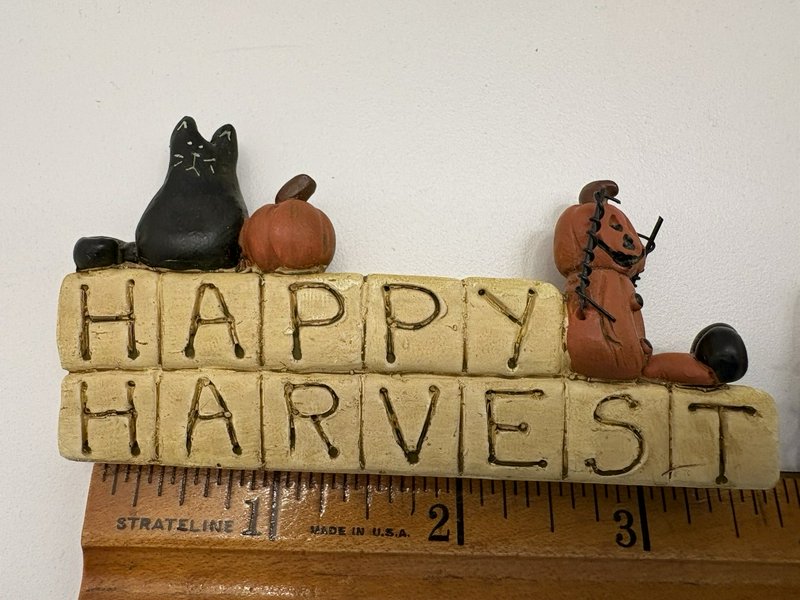 Suzi Skoglund Happy Harvest Cat Pumpkin (2000) & Jack O Lantern Figurines (2004)