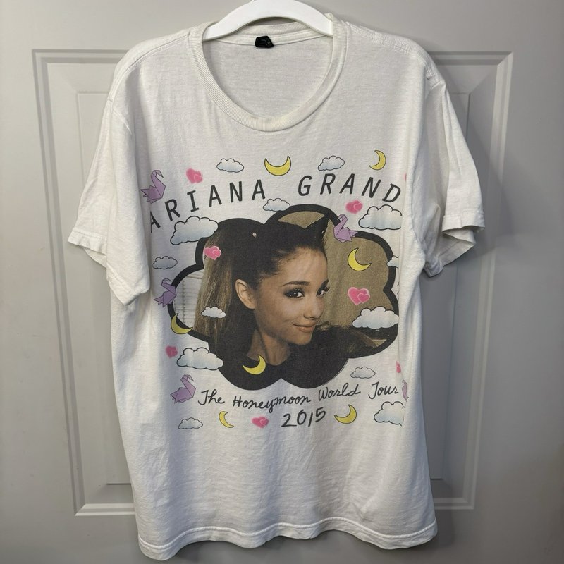 Ariana Grande Honeymoon Tour 2015 Concert T Shirt White Tultex Size M