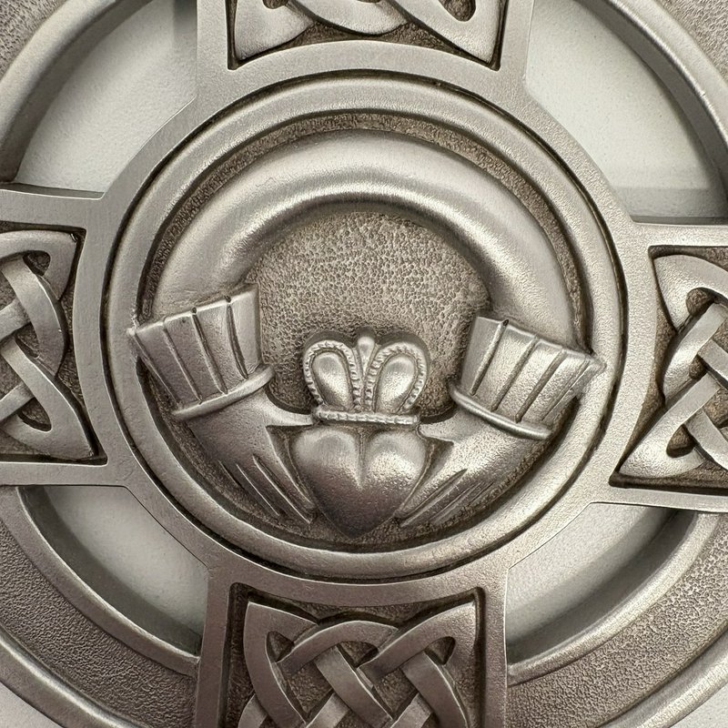 Celtic Cross Wall Plaque Claddagh Design Jeweled Cross Co. 2000 Ireland Decor 8”