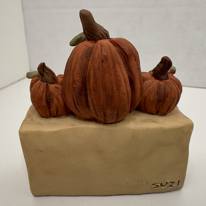 Suzi Skoglund Figurine “Welcome to the Patch” Pumpkins Harvest Fall Decor