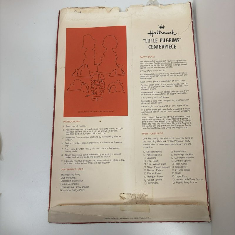 Vintage Hallmark Pilgrims Centerpiece & Salt Pepper Shakers Thanksgiving