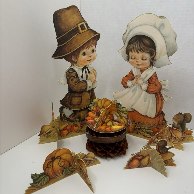 Vintage Hallmark Pilgrims Centerpiece & Salt Pepper Shakers Thanksgiving