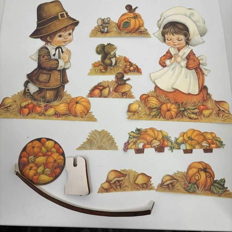 Vintage Hallmark Pilgrims Centerpiece & Salt Pepper Shakers Thanksgiving