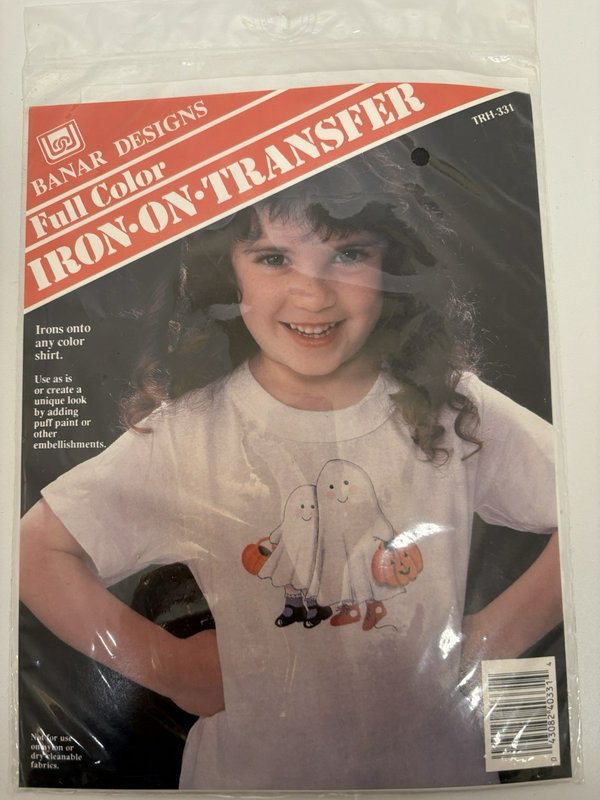 Vintage Banar Designs Full Color Halloween Ghost Iron-On Transfer Decal NOS