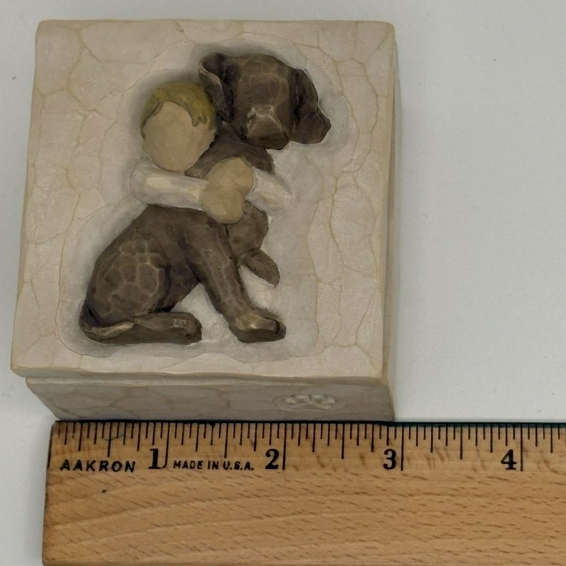 Willow Tree Hug Keepsake Box 3” Susan Lordi Demdaco 2004 Retired Child Dog