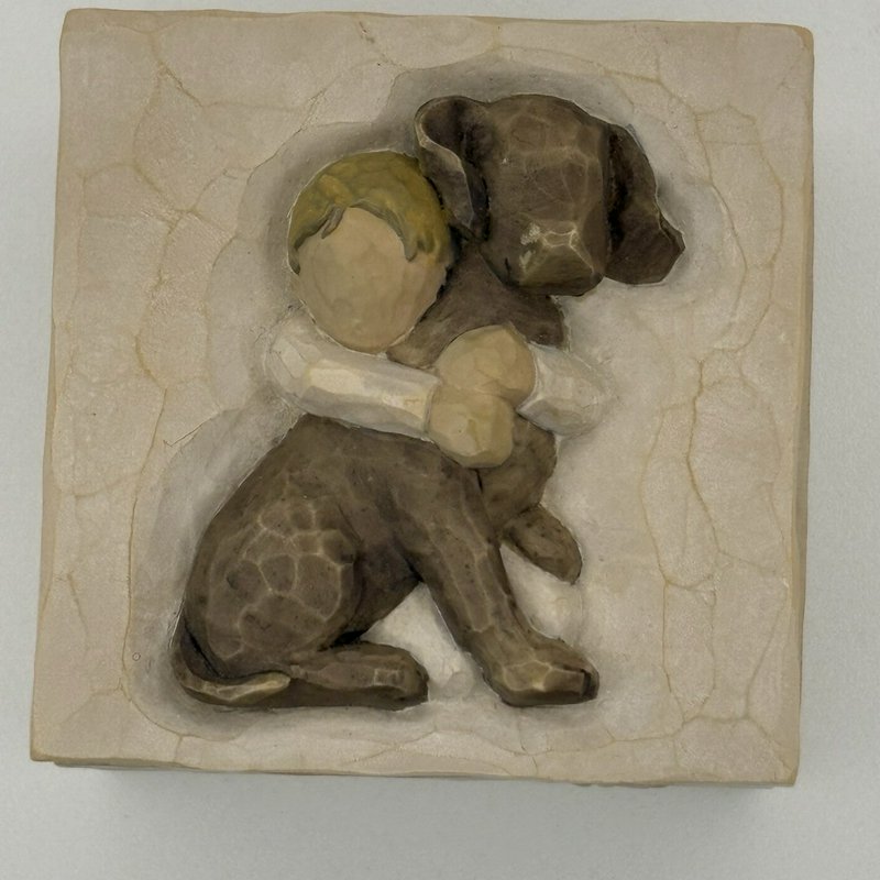 Willow Tree Hug Keepsake Box 3” Susan Lordi Demdaco 2004 Retired Child Dog