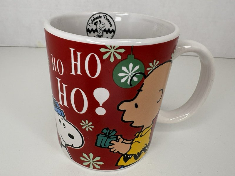 Vintage Peanuts Snoopy Charlie Brown Christmas Mug Gibson 12oz 60 Years