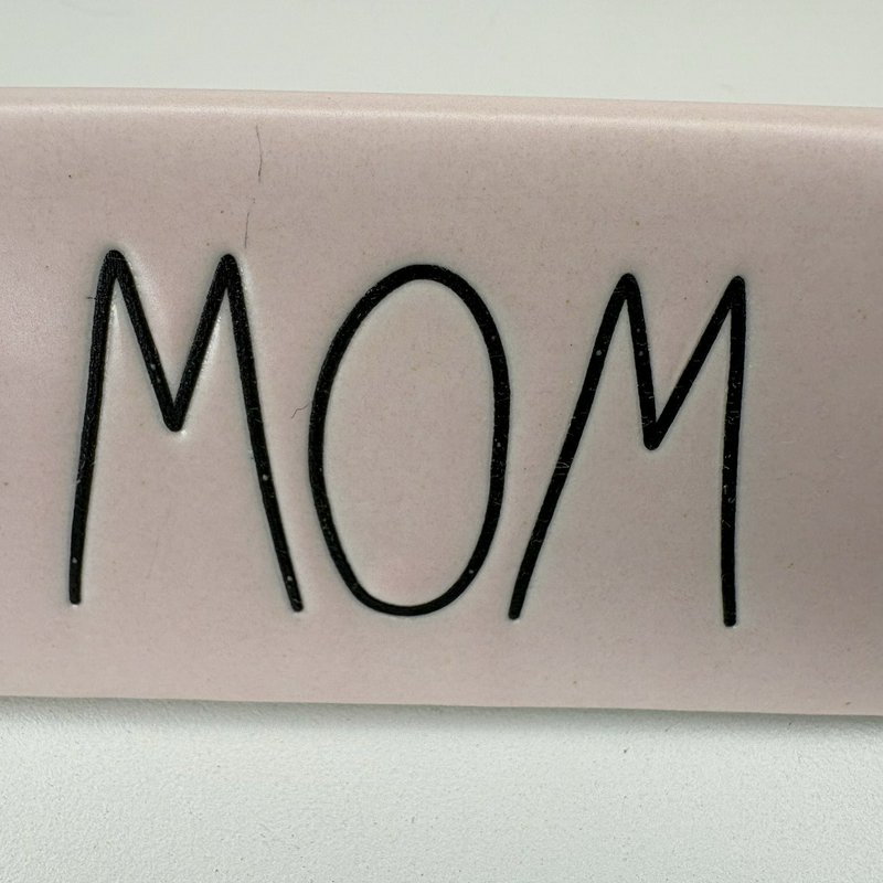 Rae Dunn Artisan Collection Best Mom Ever Pink Ceramic Desk Plaque Sign Magenta