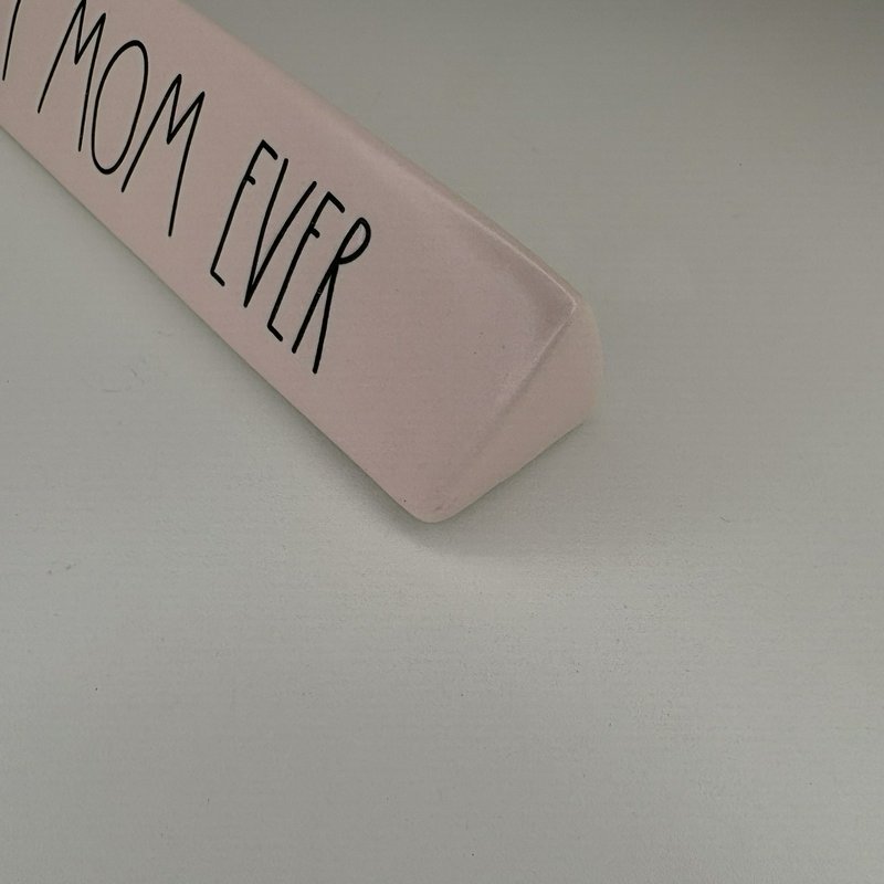 Rae Dunn Artisan Collection Best Mom Ever Pink Ceramic Desk Plaque Sign Magenta