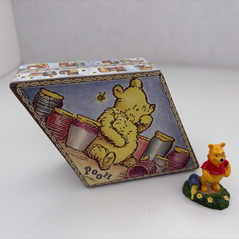Disney Winnie the Pooh Figurine with Honey Pot Miniature + Pooh Gift Box