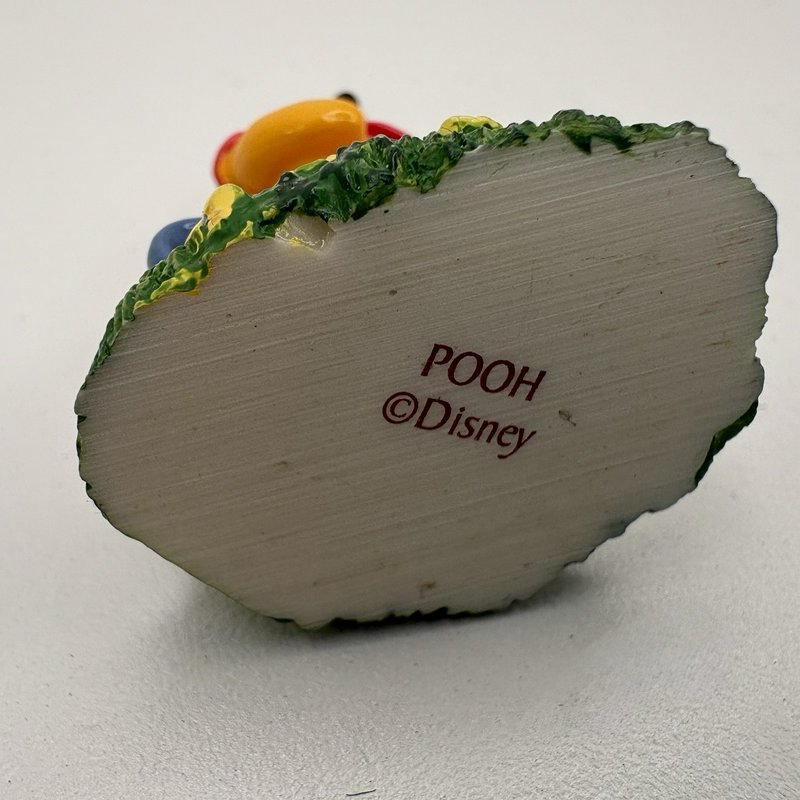 Disney Winnie the Pooh Figurine with Honey Pot Miniature + Pooh Gift Box