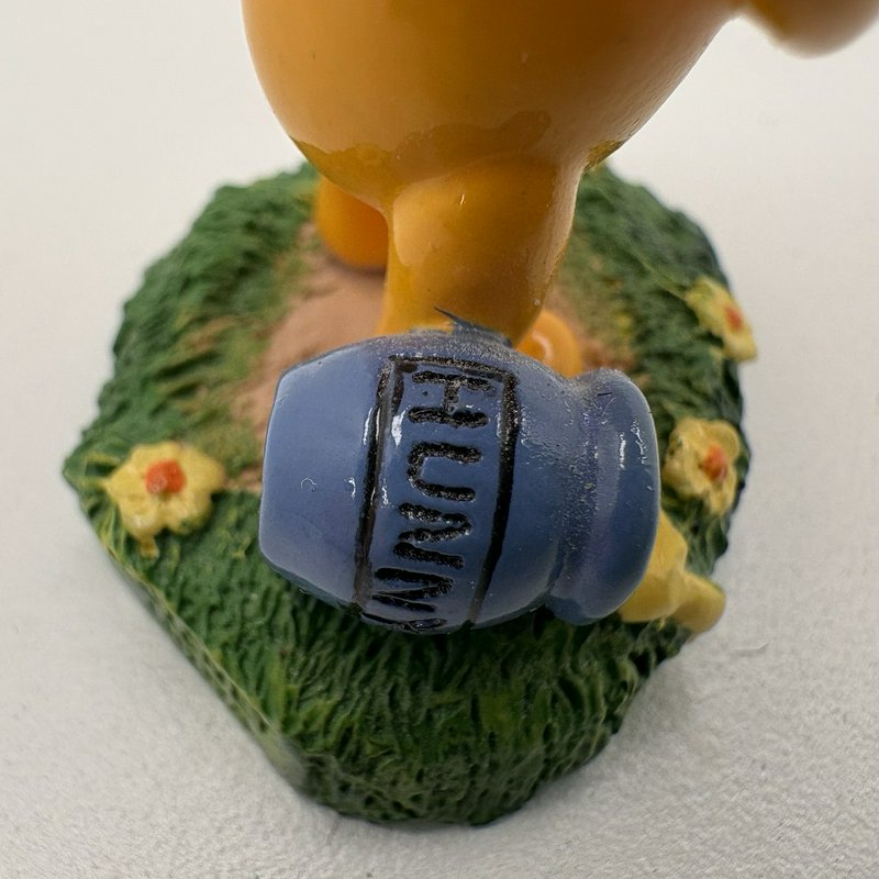 Disney Winnie the Pooh Figurine with Honey Pot Miniature + Pooh Gift Box