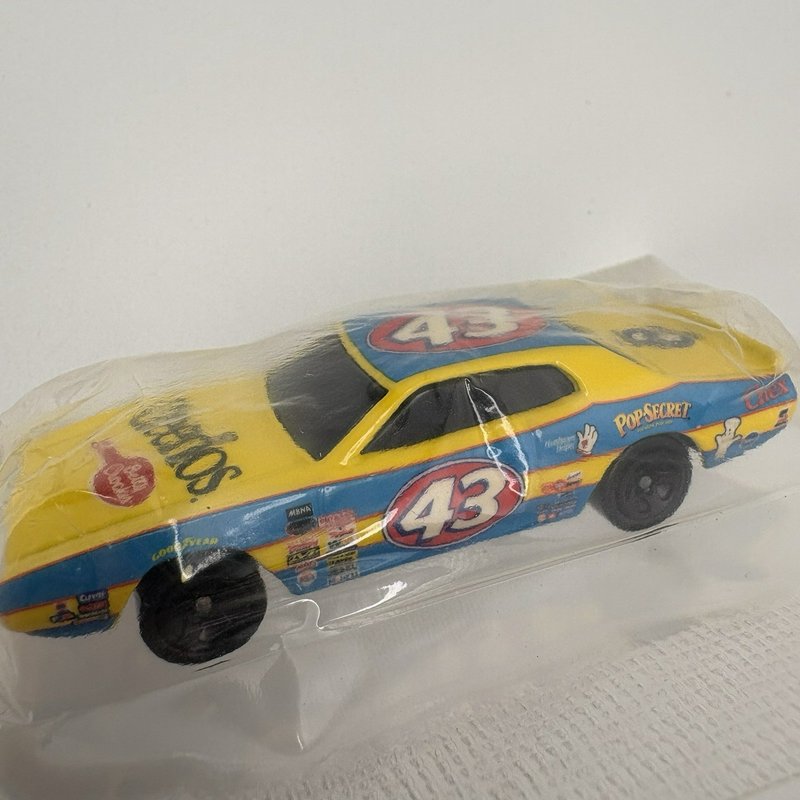 Richard Petty #43 Cheerios Racing Hat Made in USA + 3 Hot Wheels Cars Sealed Lot