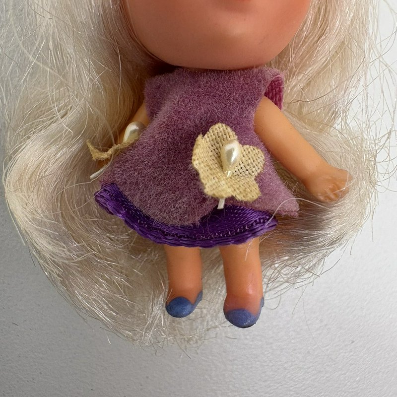 1966 Mattel Lucky Locket Kiddle Lilac Doll – Gold Frame Purple Dress Hong Kong