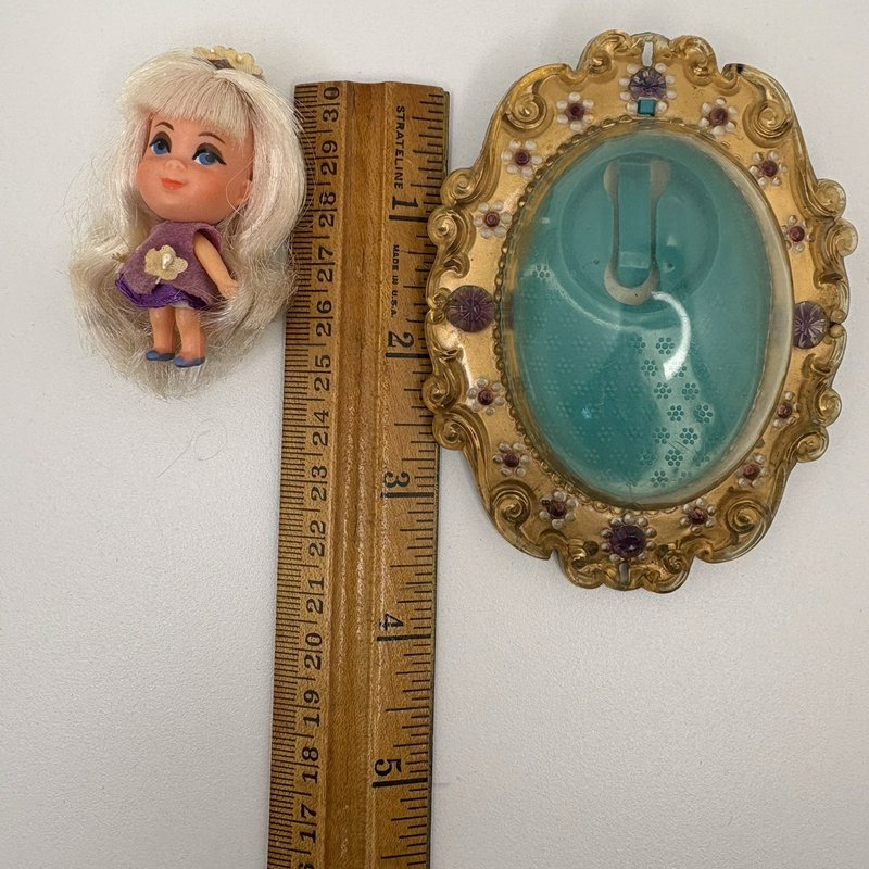 1966 Mattel Lucky Locket Kiddle Lilac Doll – Gold Frame Purple Dress Hong Kong