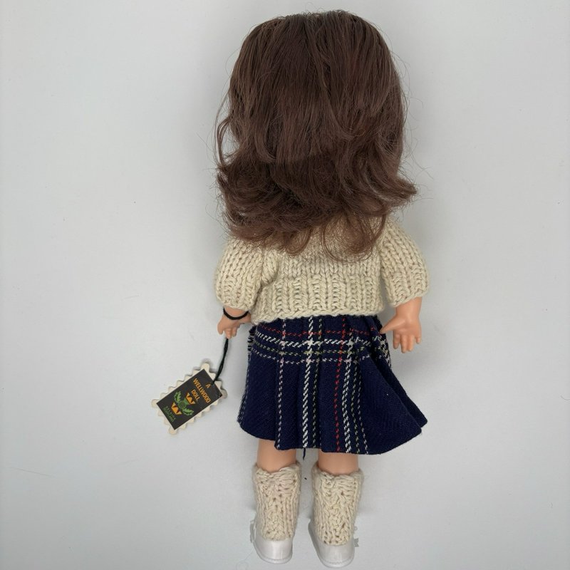Wellwood Doll Selkirk Scotland Hand-Dressed w/ Original Tag & Tartan Outfit