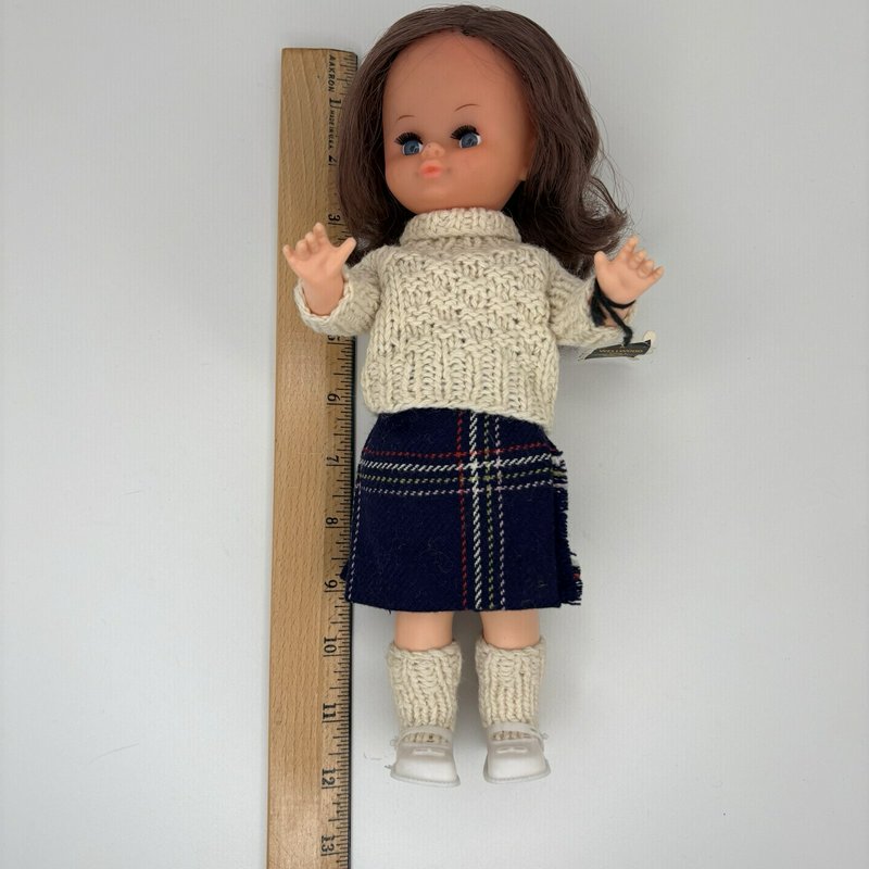 Wellwood Doll Selkirk Scotland Hand-Dressed w/ Original Tag & Tartan Outfit