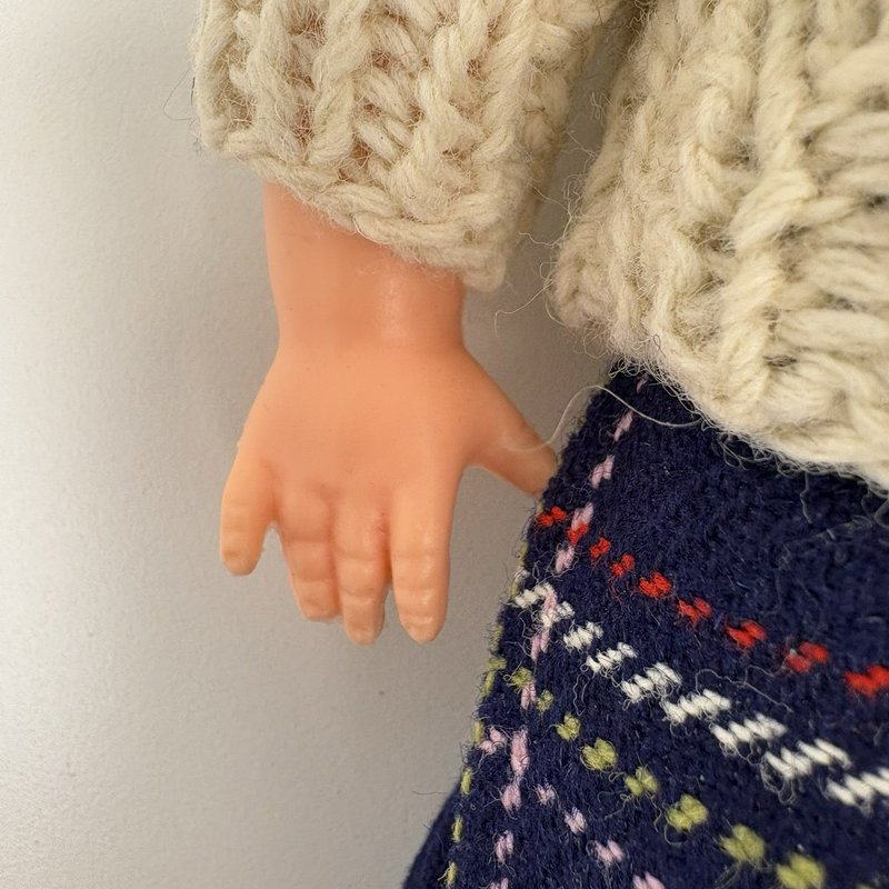 Wellwood Doll Selkirk Scotland Hand-Dressed w/ Original Tag & Tartan Outfit