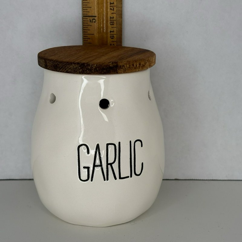 Mud Pie Bistro Garlic Keeper Ceramic Jar with Wood Lid Kitchen Storage 2016