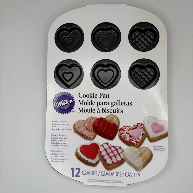 Wilton Heart Cookie Pan 12 Cavities Nonstick Baking Mold 3 Designs New Sealed