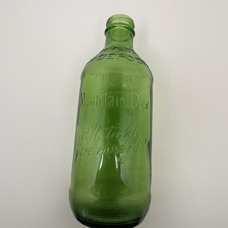 Vintage Mountain Dew Bottle & Retro Ya-hoo! Hillbilly Large T-Shirt Lot