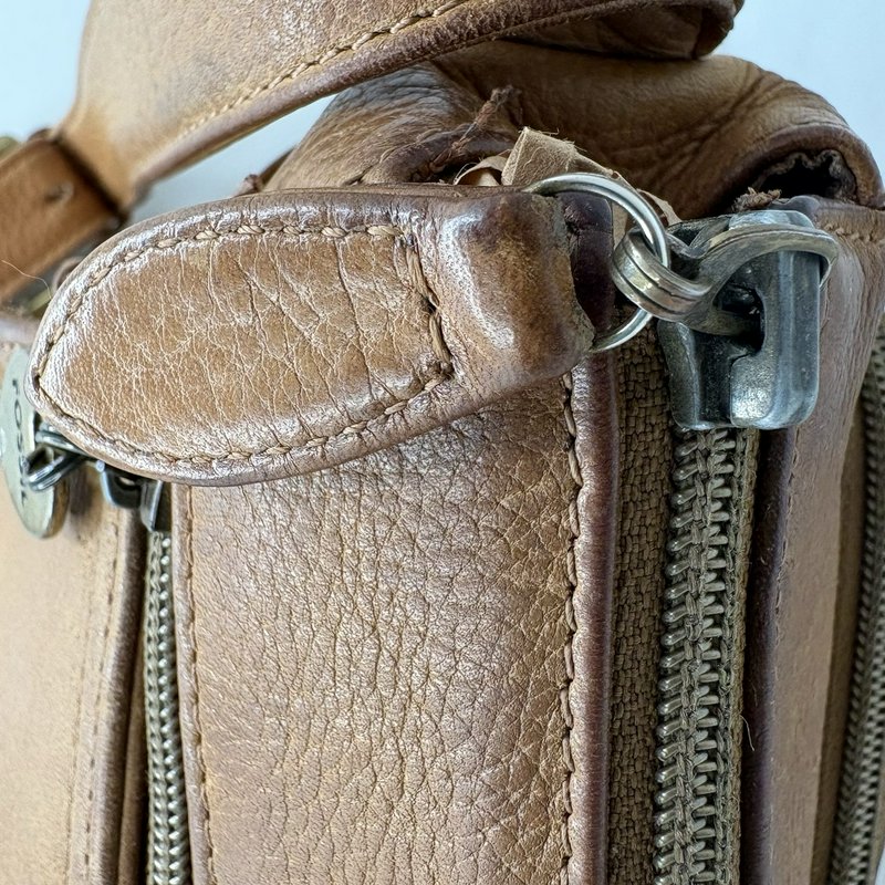 Fossil 75082 Tan Leather Crossbody Bag w/ Key Charm Brass Hardware Vintage
