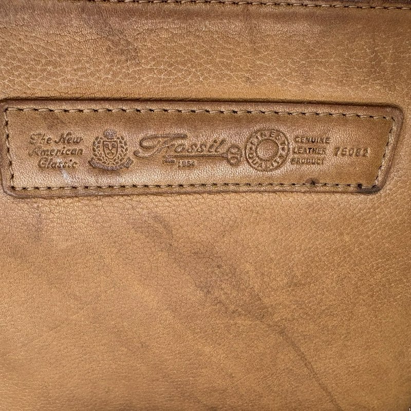 Fossil 75082 Tan Leather Crossbody Bag w/ Key Charm Brass Hardware Vintage