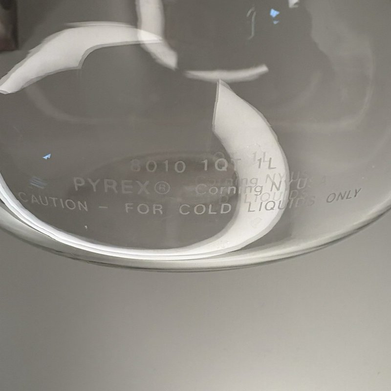 Vintage Pyrex 8010 Wine or Cold Beverage Decanter w/ Box 1 Qt Corning USA
