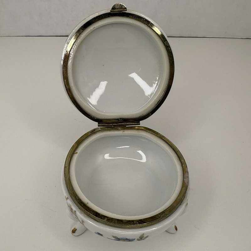Vintage Napcoware Japan Porcelain Footed Trinket Box Floral Gold Trim 8853