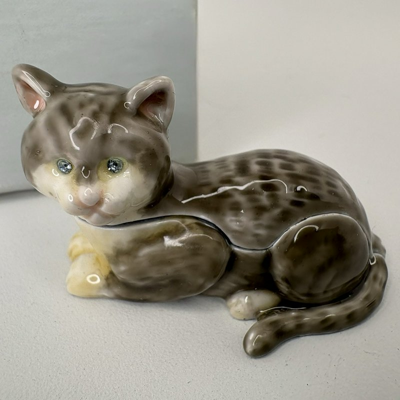 Monet Gray Tabby Cat Trinket Box Porcelain Hinged Collectible w/ Box 