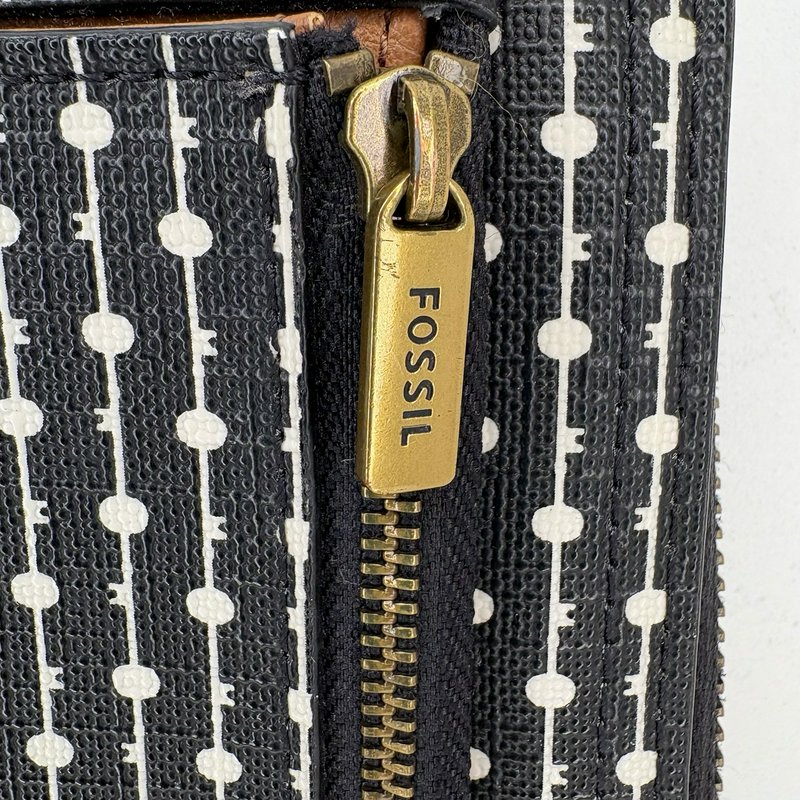 Fossil Emma RFID Zip Wristlet Wallet Black Geometric Dot-Stripe Tan 8x4