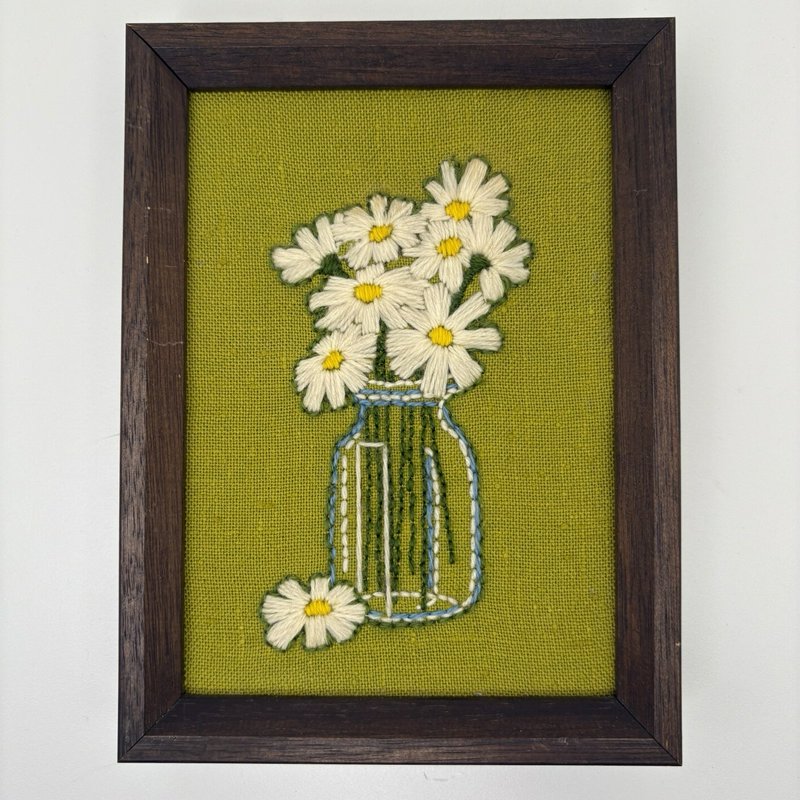 Vintage 1970s Crewel Embroidery Daisies in Jar on Green Linen 6x8 Framed Art