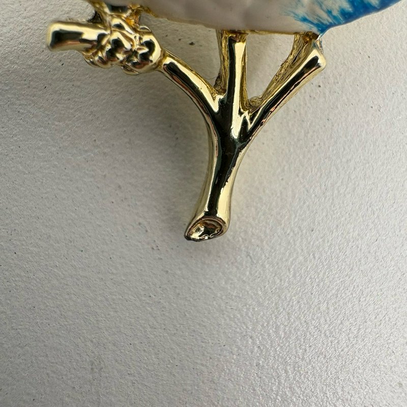 Vintage Enamel Parrot Bird Brooch Pair Rhinestone Eyes Gold Tone Pins