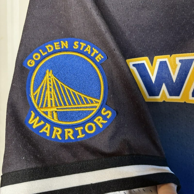 Golden State Warriors Pro Standard Jersey Size L + Felt Pennant NBA 7x Champs