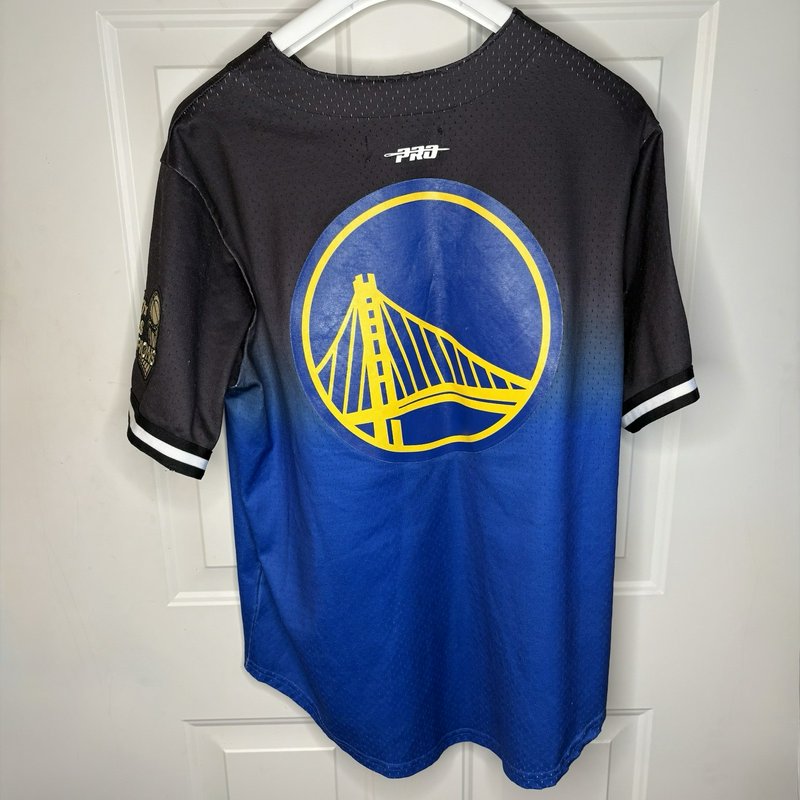 Golden State Warriors Pro Standard Jersey Size L + Felt Pennant NBA 7x Champs