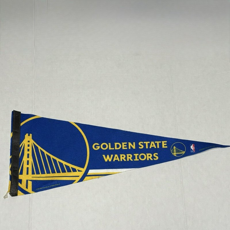 Golden State Warriors Pro Standard Jersey Size L + Felt Pennant NBA 7x Champs